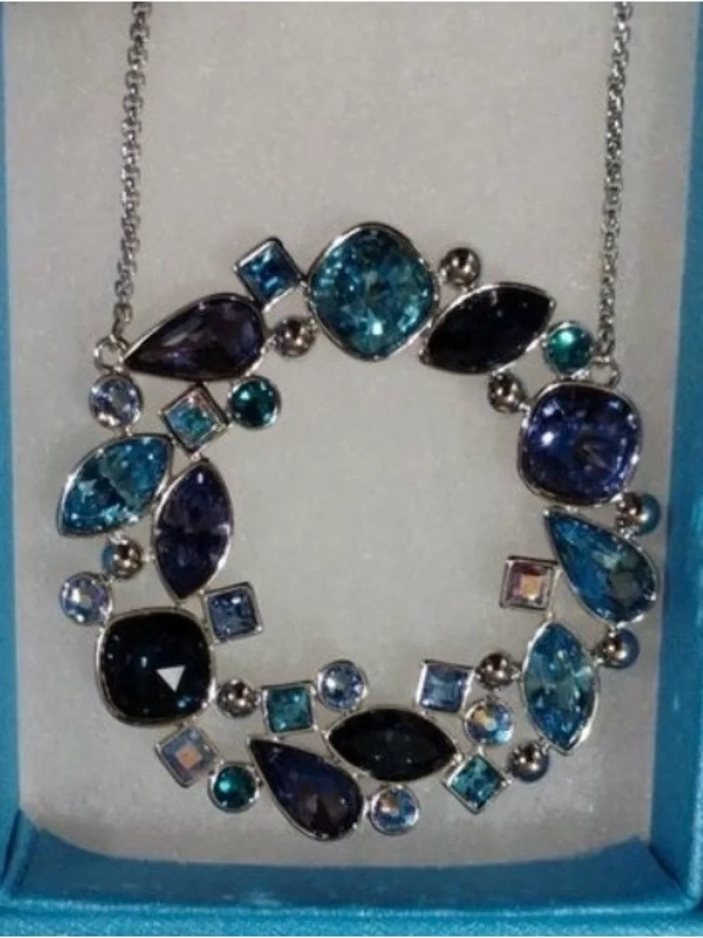 NWT Touchstone Crystal “Well Rounded” Necklace, Retired